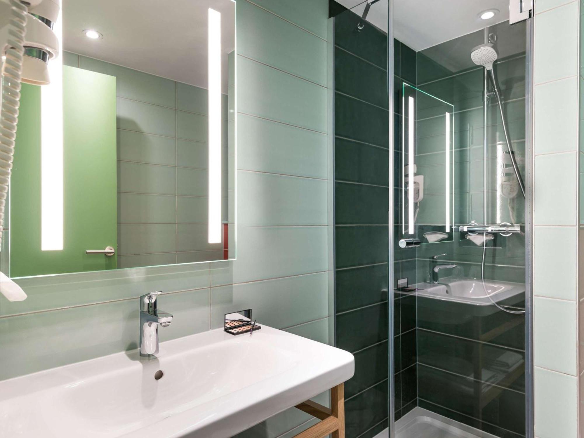 Ibis Styles Gare Saint Lazare Hotel Parijs